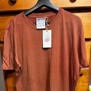 Jung tee in Terra Cotta XXL